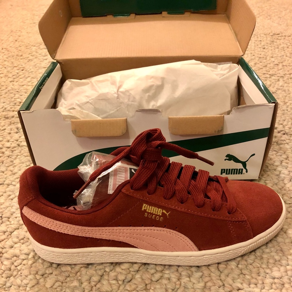 Women’s PUMA Classic Suede Shoes In Bridal Rose, Size 7
